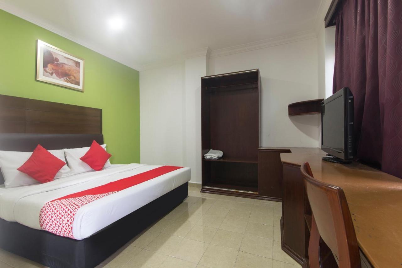 Oyo 805 Hotel Run Star Kuala Lumpur Buitenkant foto